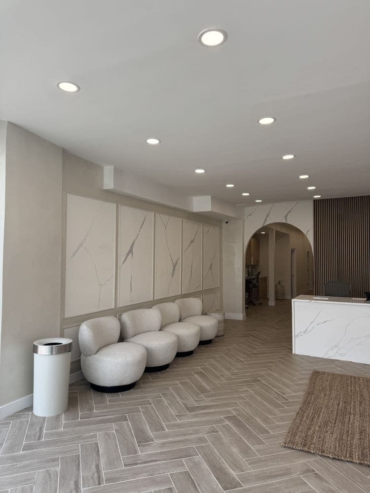 Average Dermatology - hair transplant in Maspeth, NY