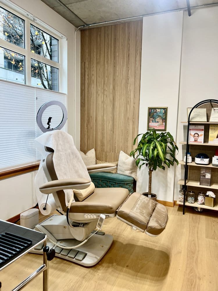 Chantique Med Spa - hair transplant in Portland, OR